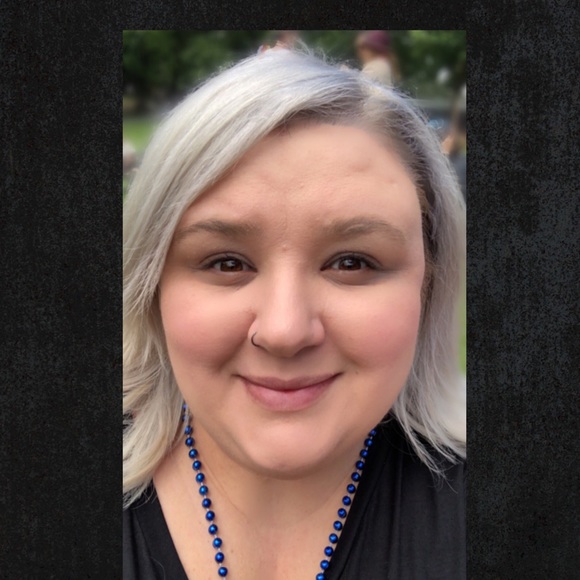 Meet your Posher, Jillian - Picture 1 of 1